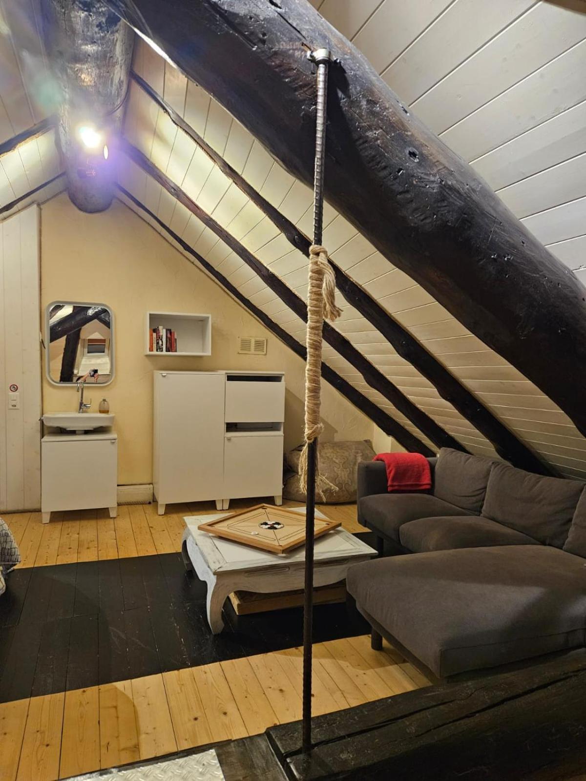 Airolo With Private Parking 아파트 외부 사진